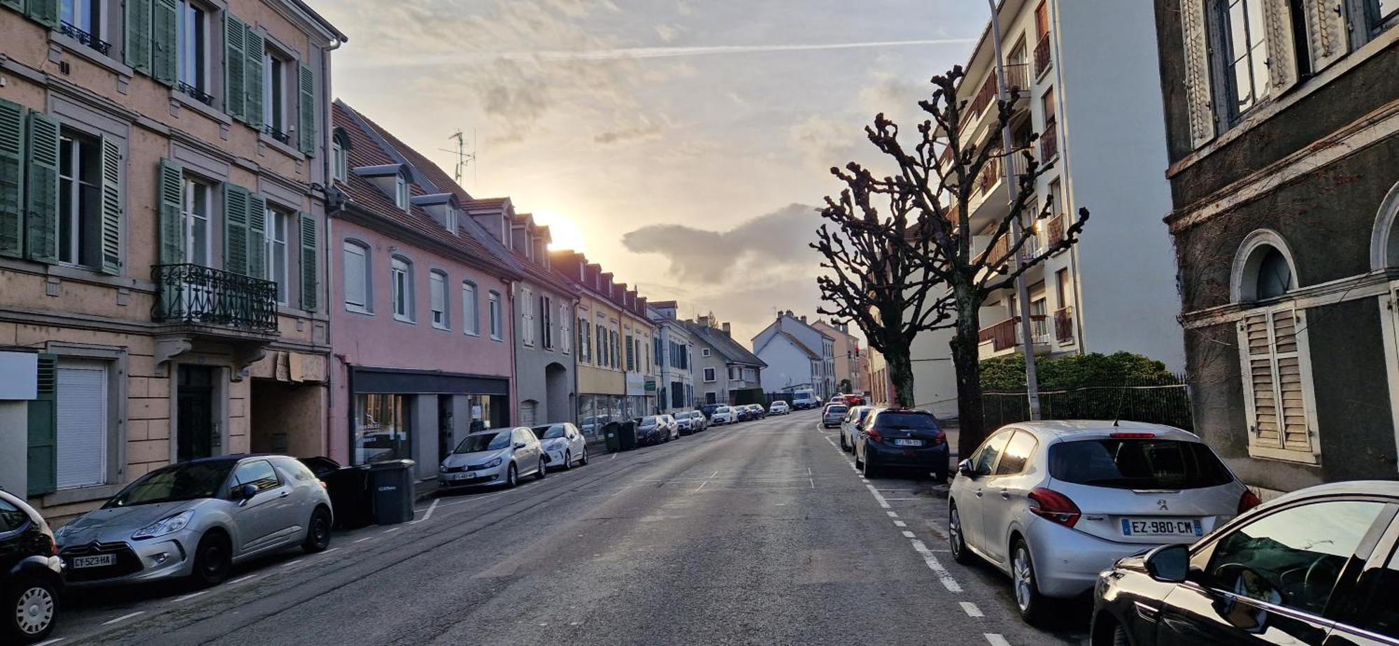 Cosy Appartement Complet Centre-Ville Montbeliard Bilik gambar